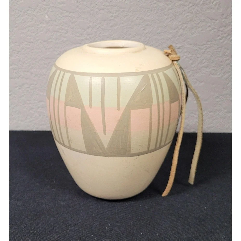 Vintage 90s Klay N Kraft Arizona Southwestern Pottery Vase Pastel Leather Tassel